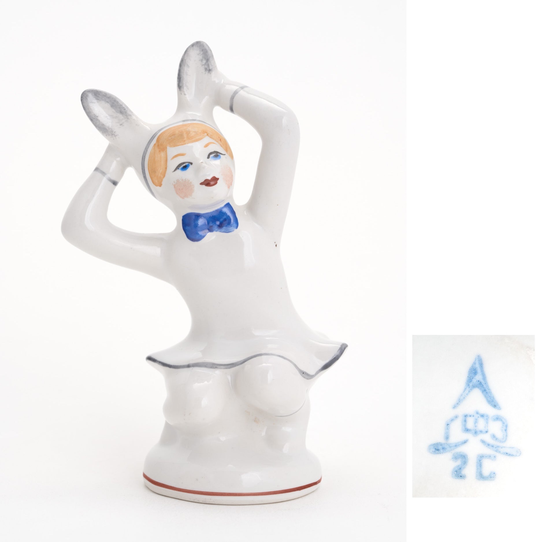 Figurine "Girl in a Bunny Mask" ("Bunny Girl") from the series "Morning performance" / "Carnival" / "Children in Masks"